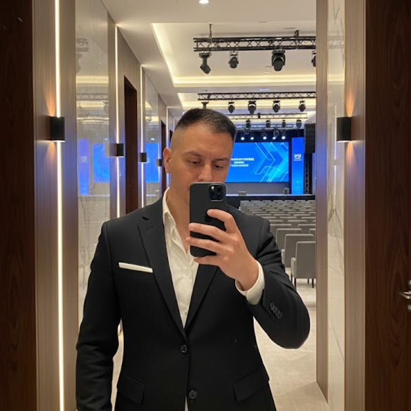 Ramzeta - Full-Stack Architect